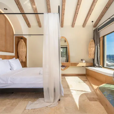 Thalia, A Joyful Serenity Unmasked ヴィラ